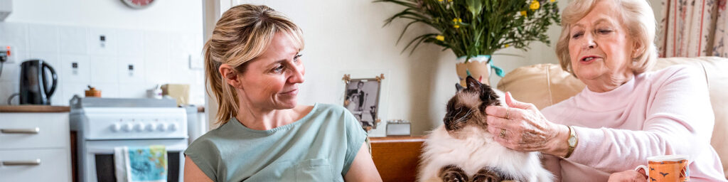 senior-cat-woman-daughter-blog