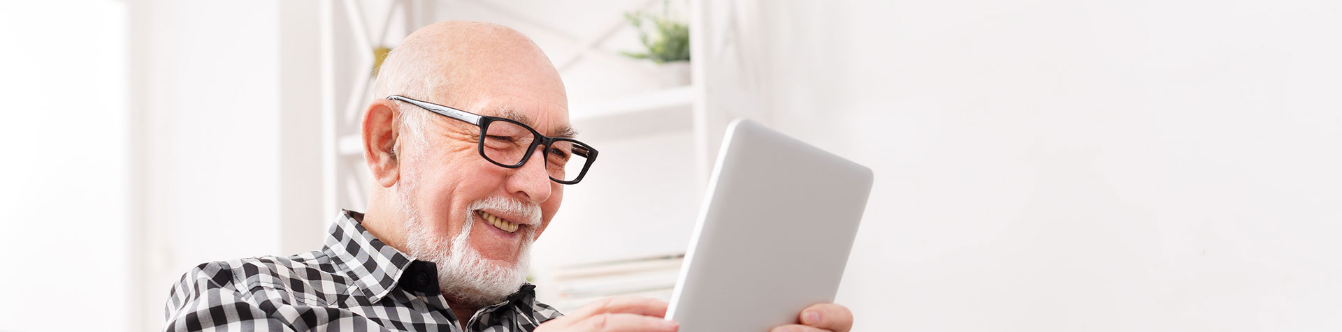 senior-digital-tablet-882987668-blog