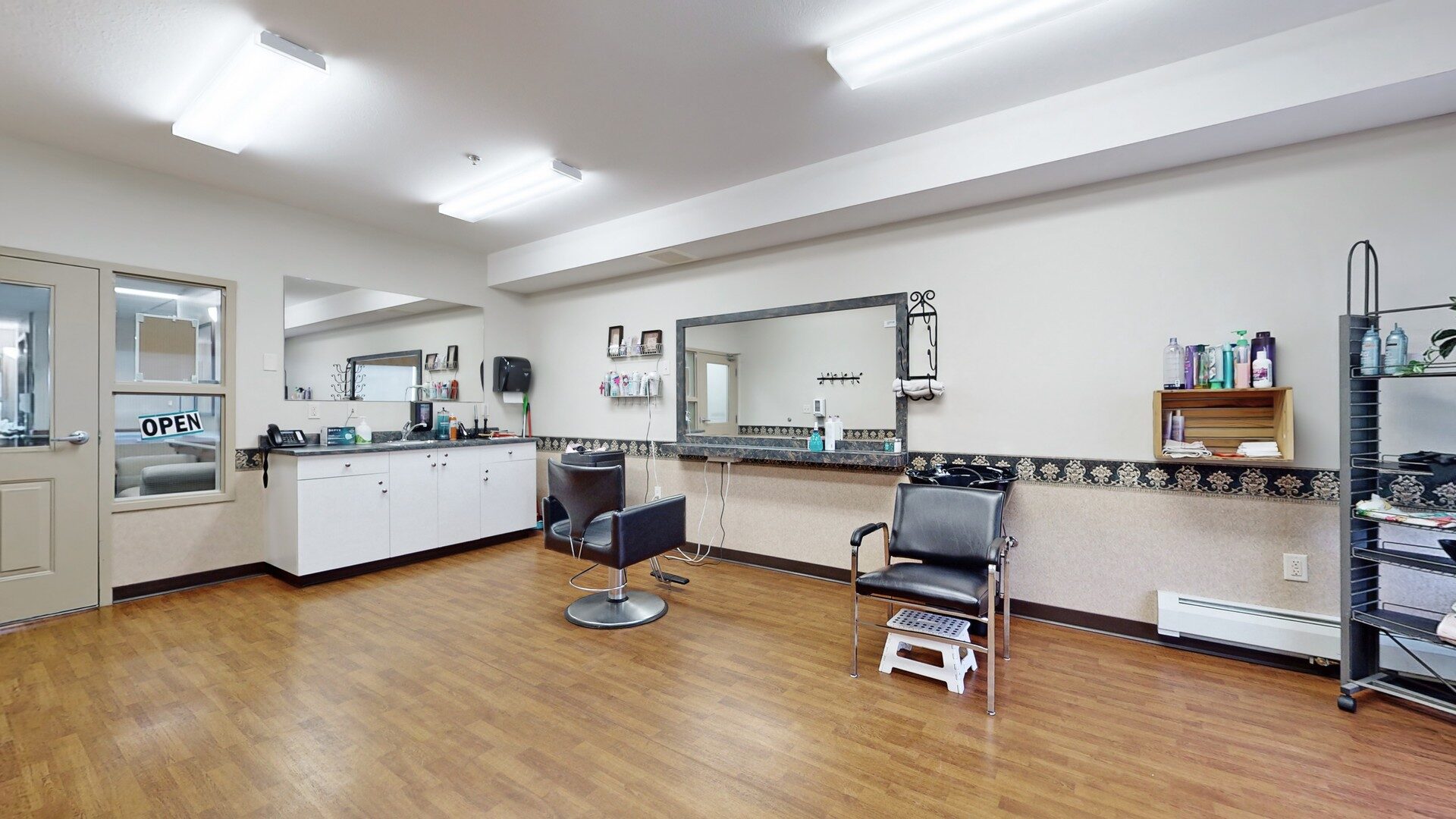 Seasons Ponoka Hair Salon
